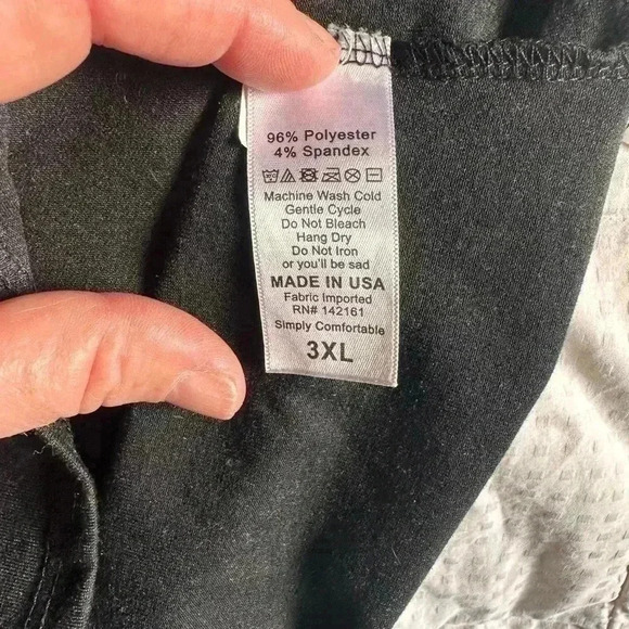 Lularoe 3X solid black Gigi top. From ex retailers wardrobe. Worn twice. EUC - Picture 4 of 5